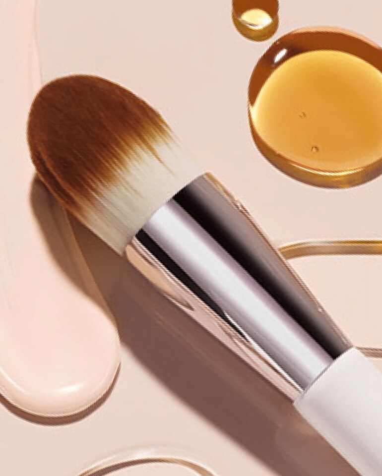 The Foundation Brush